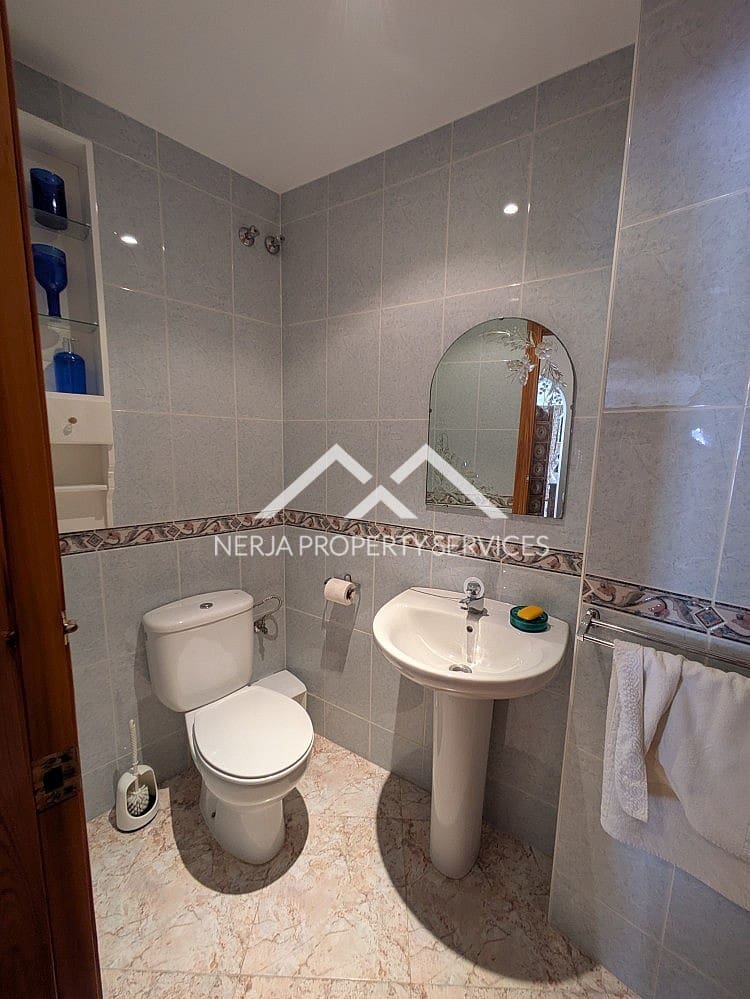 2 bedroom Apartment for sale in Nerja - € 450,000 (Ref: 9699682)
