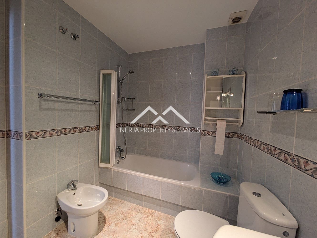 2 bedroom Apartment for sale in Nerja - € 450,000 (Ref: 9699682)