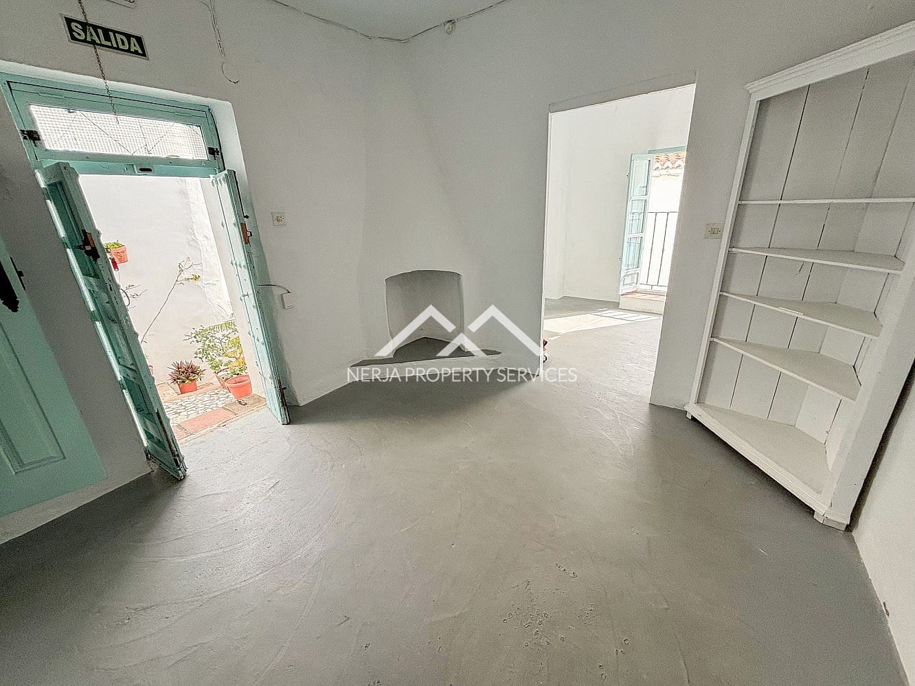 Commercial for rent in Frigiliana - € 600 (Ref: 9720551)