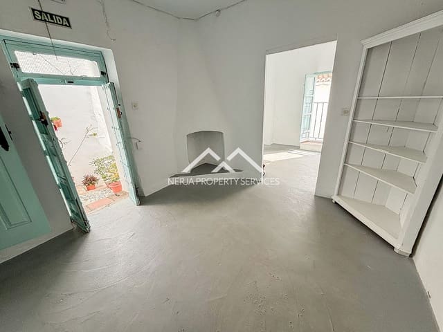 Commercial for rent in Frigiliana - € 600 (Ref: 9720551)