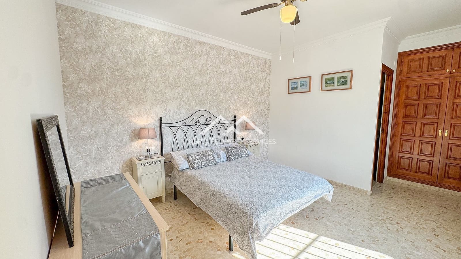 4 soveværelse Villa til salg i Nerja med swimmingpool garage - € 549.000 (Ref: 9748362)