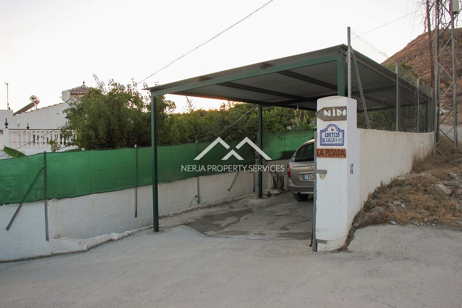 4 chambre Villa/Maison à vendre à Nerja avec piscine - 335 000 € (Ref: 9752354)