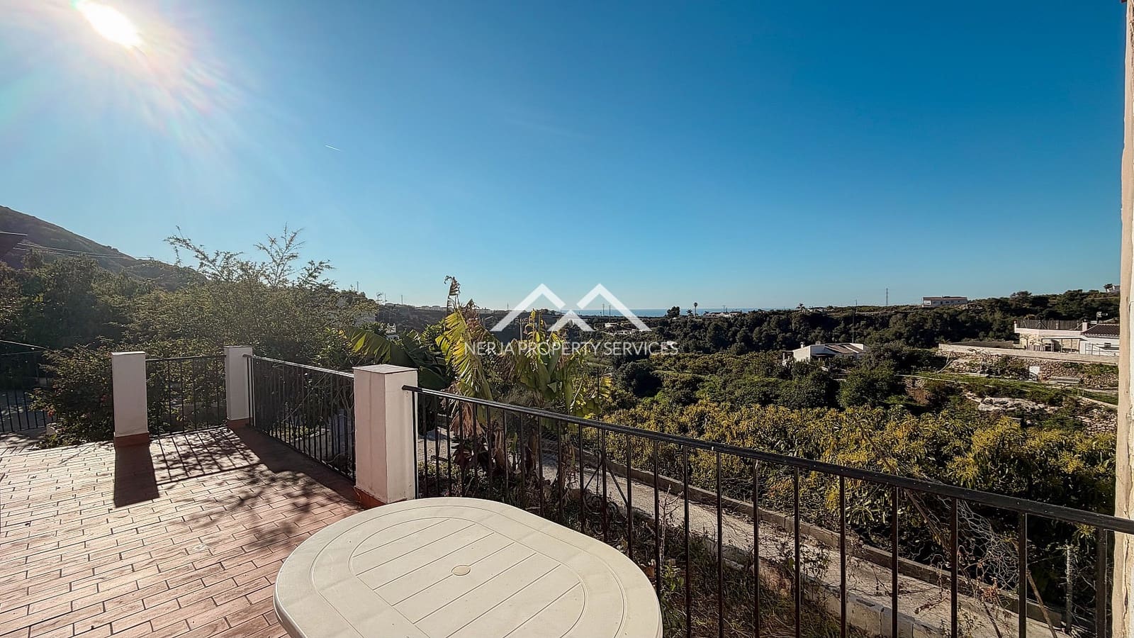 4 chambre Villa/Maison à vendre à Nerja avec piscine - 335 000 € (Ref: 9752354)