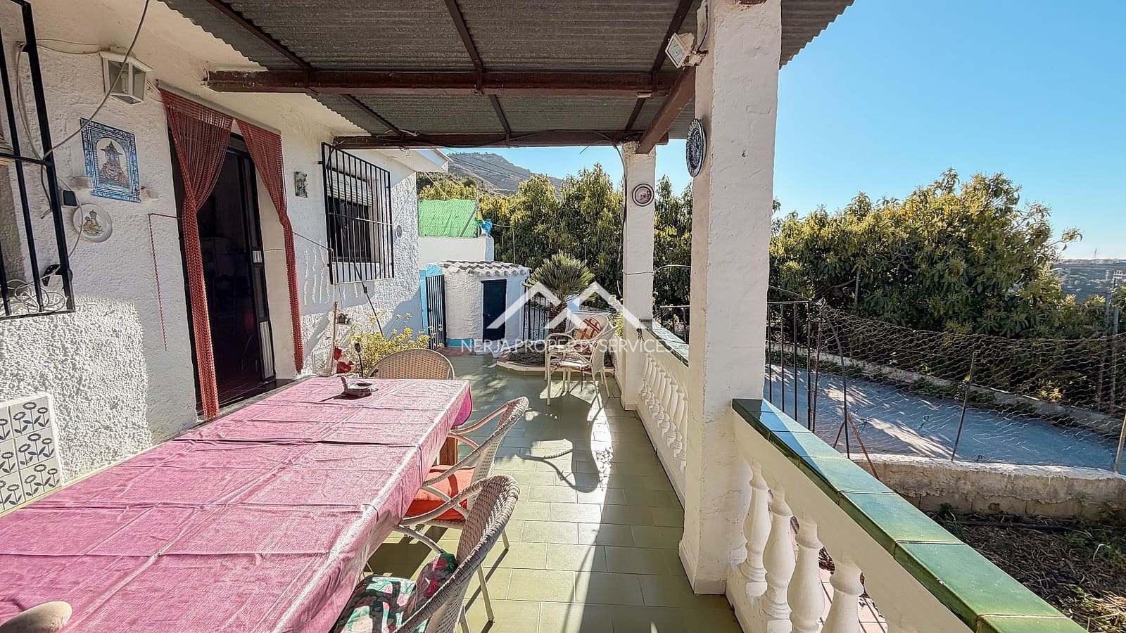 4 chambre Villa/Maison à vendre à Nerja avec piscine - 335 000 € (Ref: 9752354)