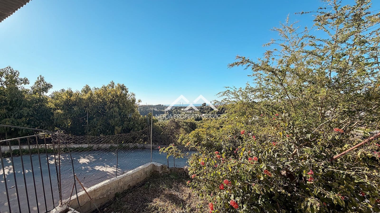 4 chambre Villa/Maison à vendre à Nerja avec piscine - 335 000 € (Ref: 9752354)