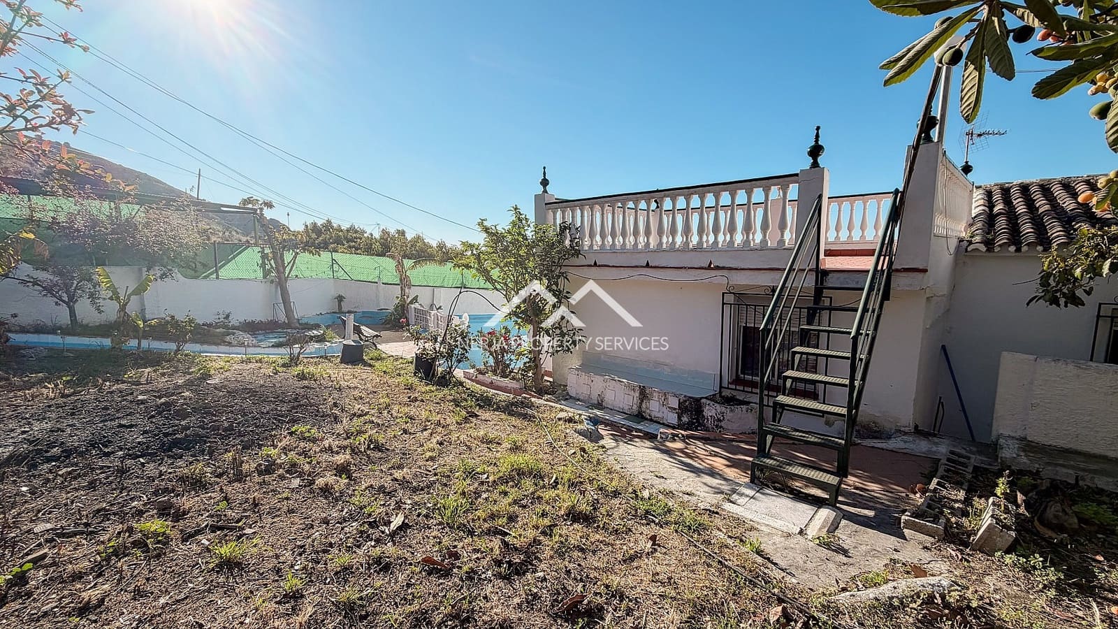 4 chambre Villa/Maison à vendre à Nerja avec piscine - 335 000 € (Ref: 9752354)