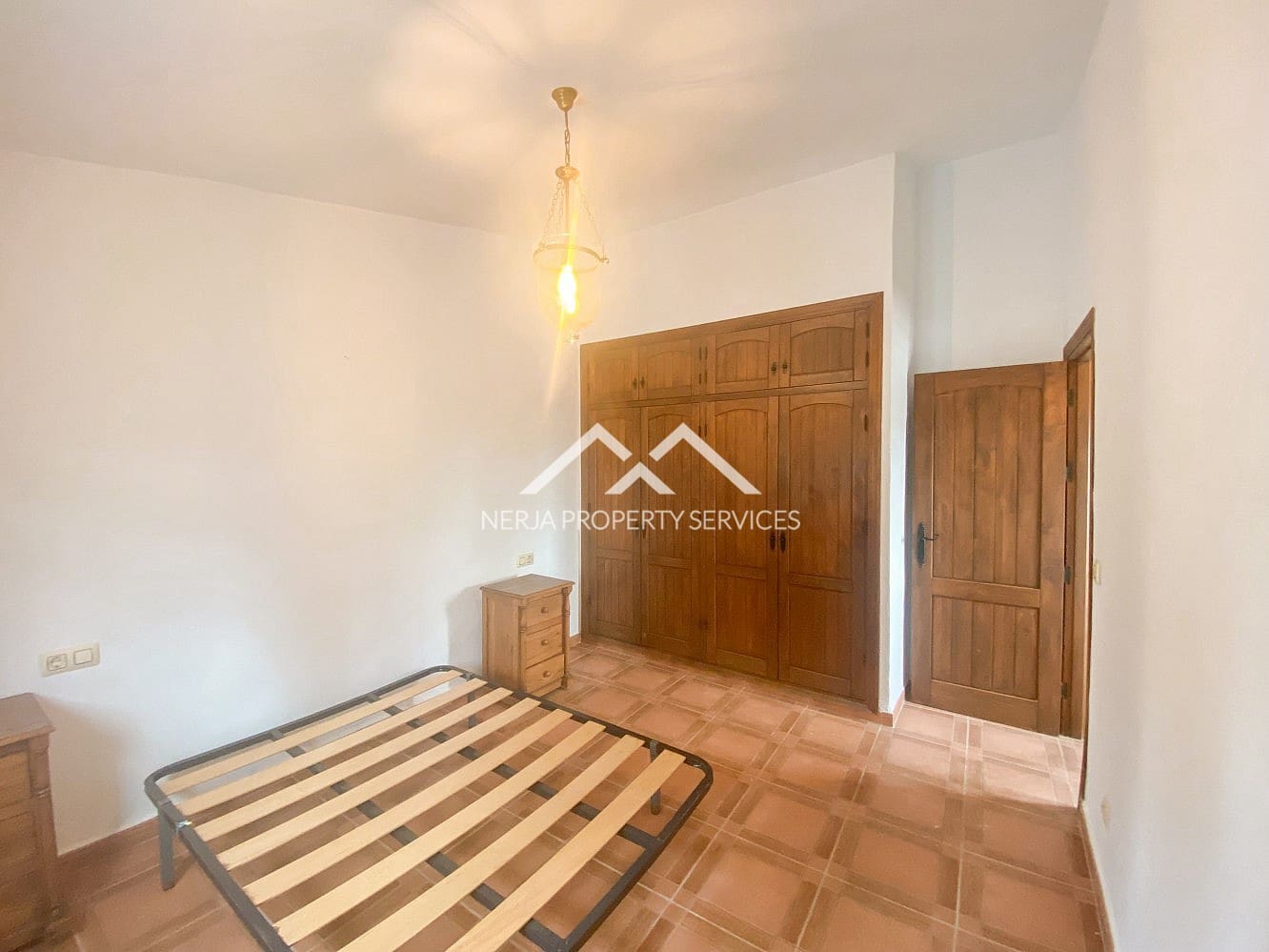 2 bedroom Finca/Country House for rent in Frigiliana with pool garage - € 1,200 (Ref: 9789746)