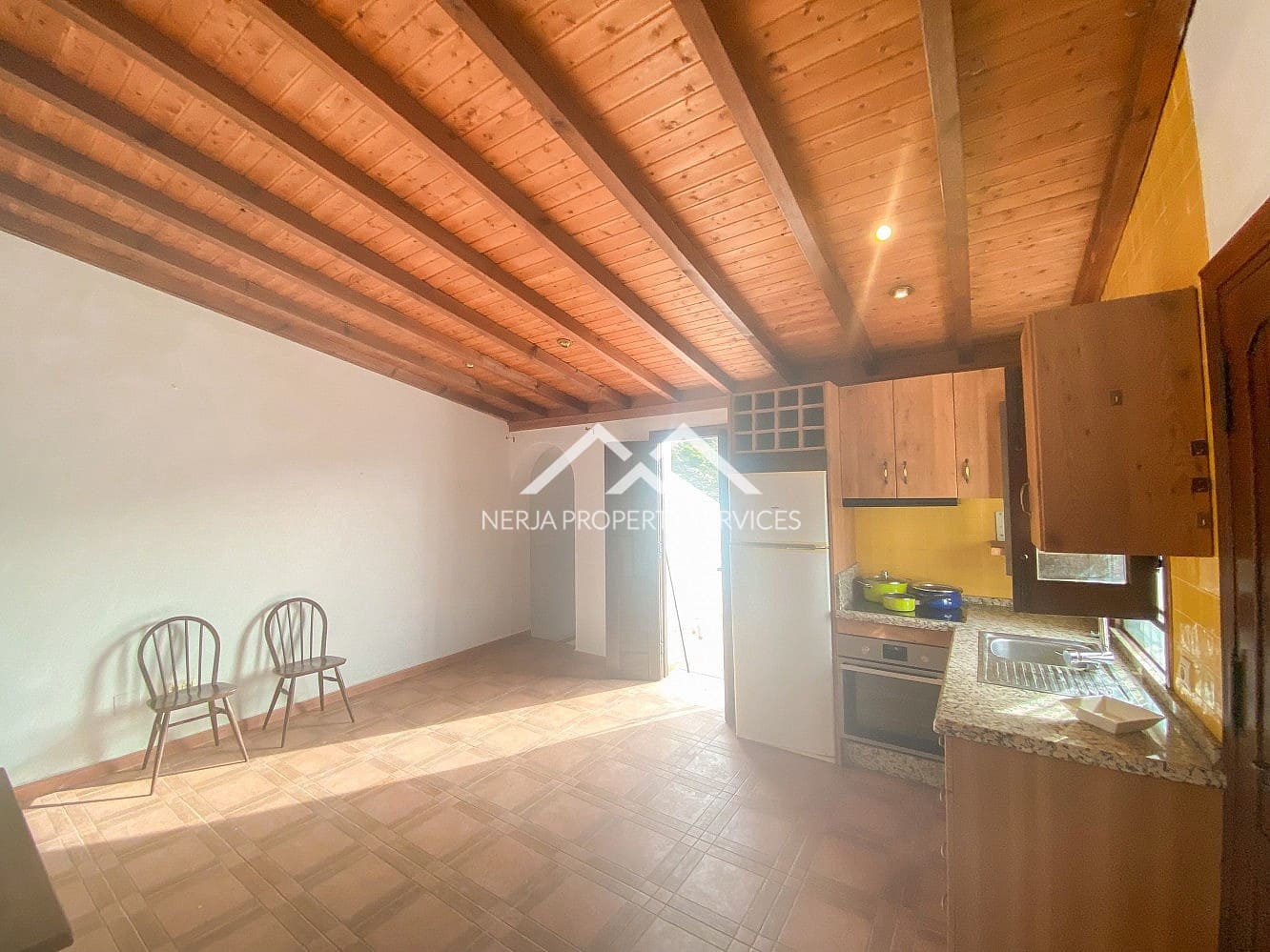 2 bedroom Finca/Country House for rent in Frigiliana with pool garage - € 1,200 (Ref: 9789746)