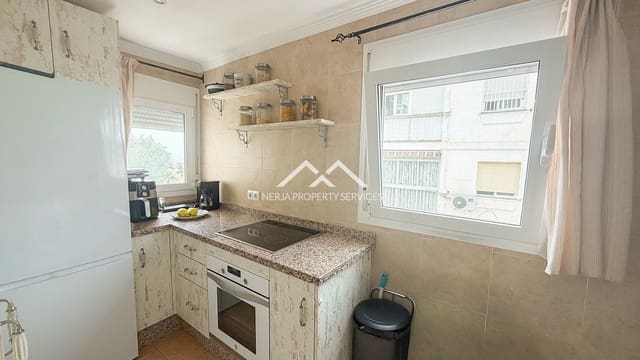 2 Zimmer Apartment zu verkaufen in Avda Pescia - Ctra de Frigiliana, Nerja - 189.900 € (Ref: 9793304)