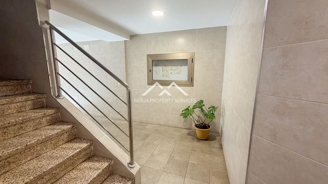 2 Zimmer Apartment zu verkaufen in Avda Pescia - Ctra de Frigiliana, Nerja - 189.900 € (Ref: 9793304)