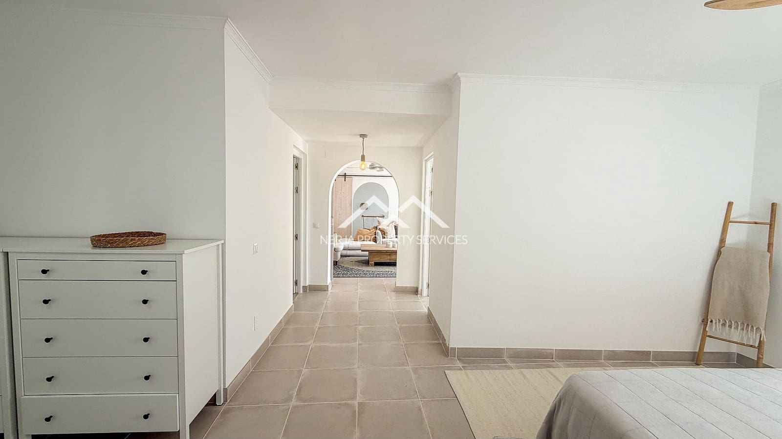 5 makuuhuone Huvila myytävänä paikassa Nerja mukana uima-altaan 
autotalli - 1 179 000 € (Ref: 9798132)