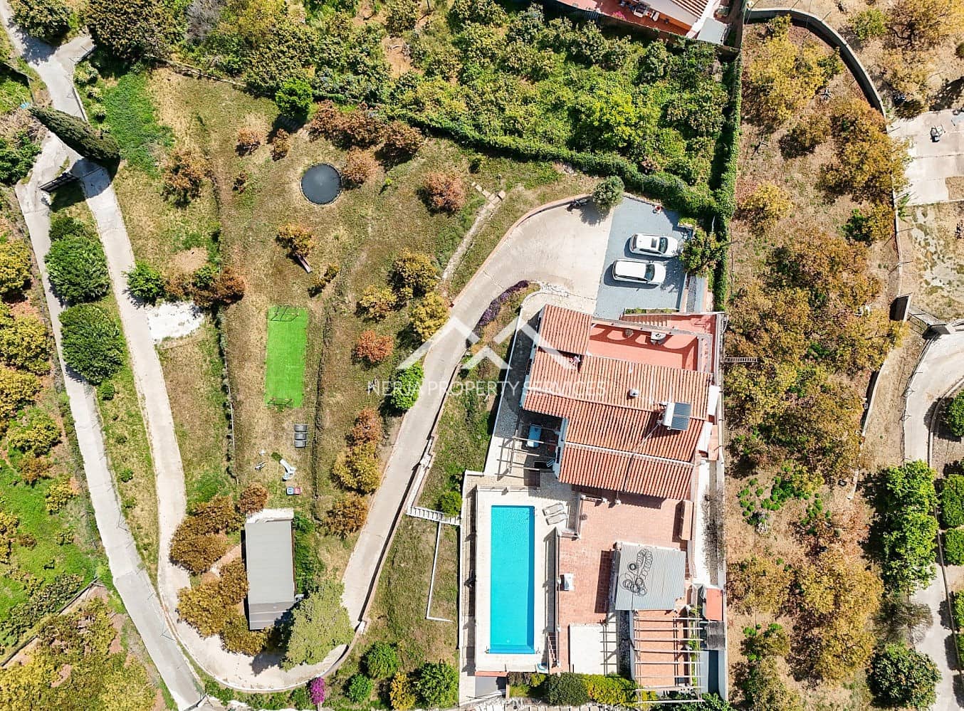 5 makuuhuone Huvila myytävänä paikassa Nerja mukana uima-altaan 
autotalli - 1 179 000 € (Ref: 9798132)