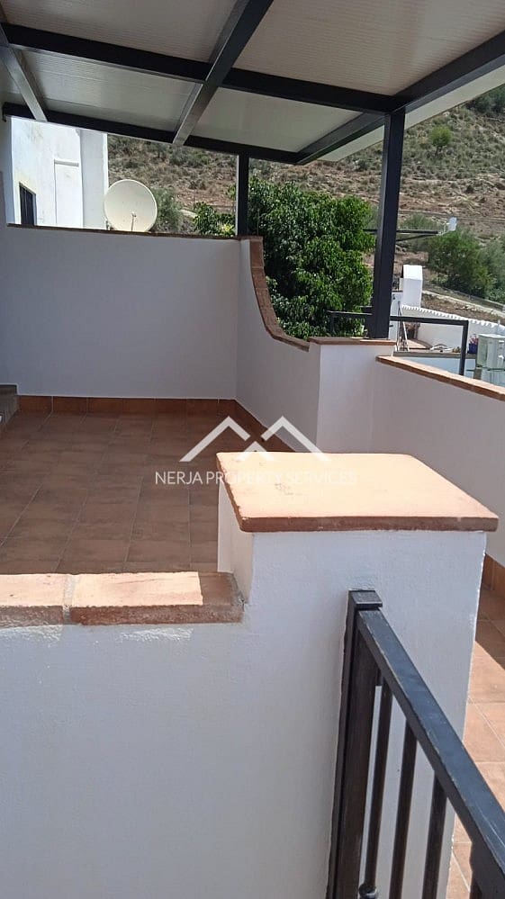 2 soverom Hus til leie i Frigiliana - € 850 (Ref: 9804816)