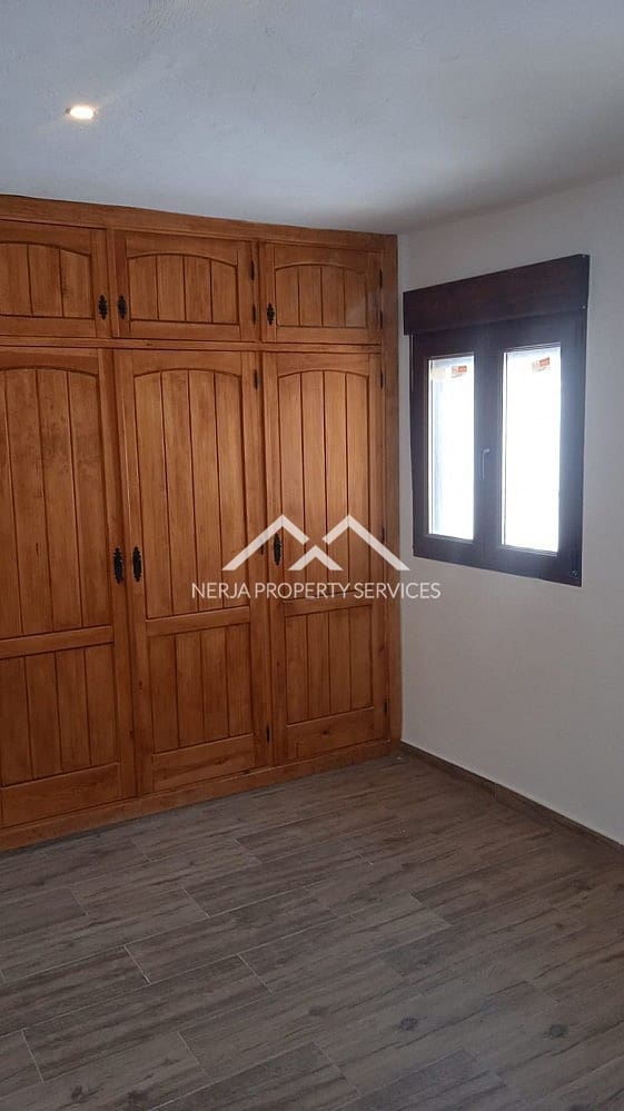 2 soverom Hus til leie i Frigiliana - € 850 (Ref: 9804816)