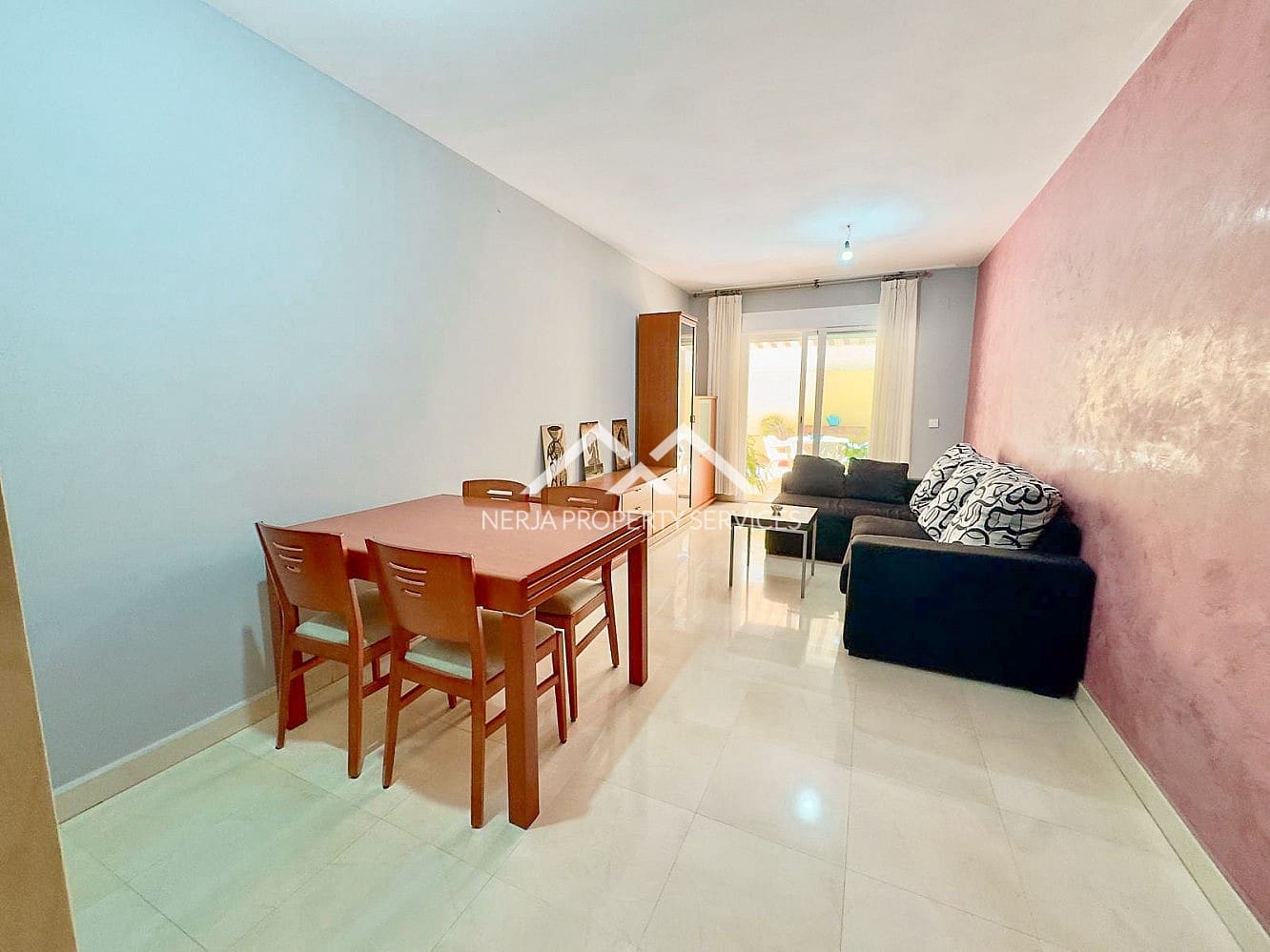 Apartamento de 3 habitaciones en Torrox-Costa en venta con garaje - 305.000 € (Ref: 9804979)