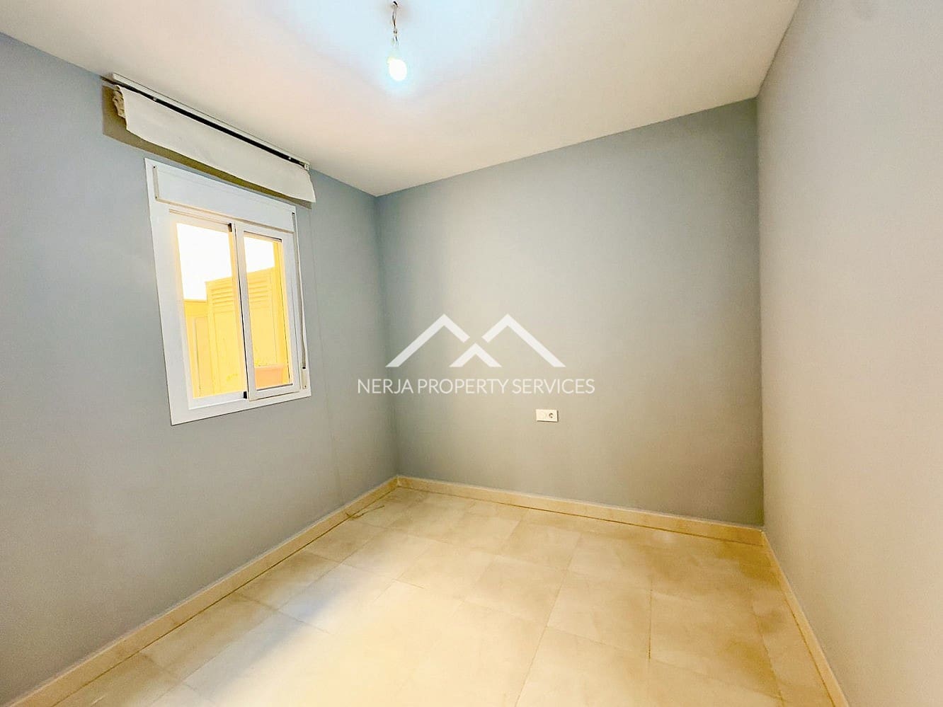 Apartamento de 3 habitaciones en Torrox-Costa en venta con garaje - 305.000 € (Ref: 9804979)