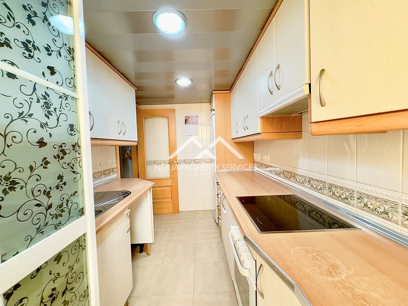 Apartamento de 3 habitaciones en Torrox-Costa en venta con garaje - 305.000 € (Ref: 9804979)