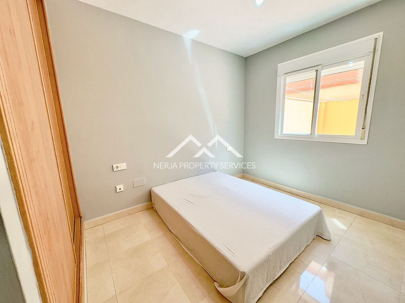 Apartamento de 3 habitaciones en Torrox-Costa en venta con garaje - 305.000 € (Ref: 9804979)