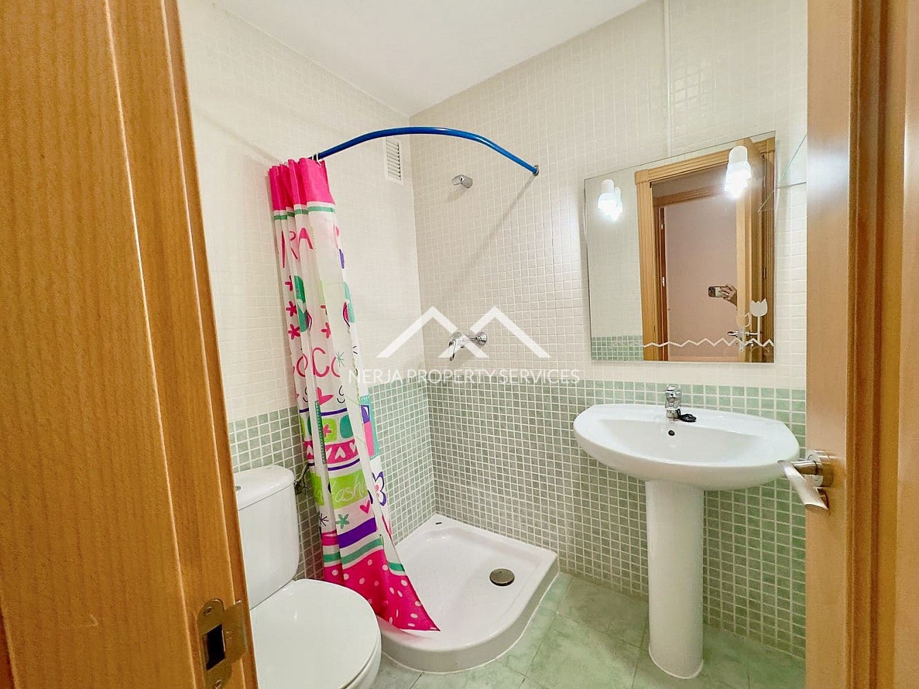 Apartamento de 3 habitaciones en Torrox-Costa en venta con garaje - 305.000 € (Ref: 9804979)