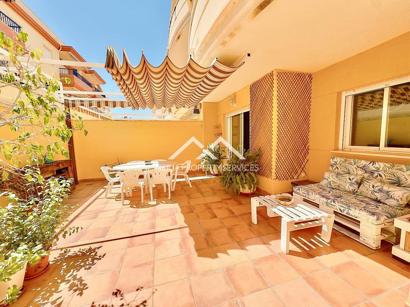 Apartamento de 3 habitaciones en Torrox-Costa en venta con garaje - 305.000 € (Ref: 9804979)