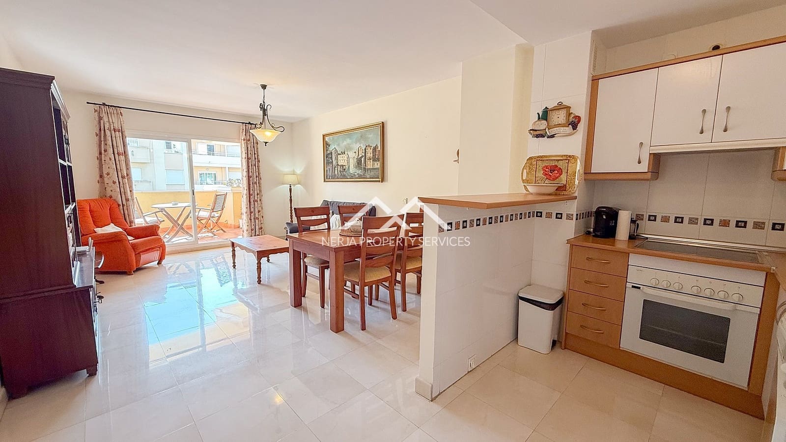 2 bedroom Apartment for sale in Nerja with pool - € 345,000 (Ref: 9819160)