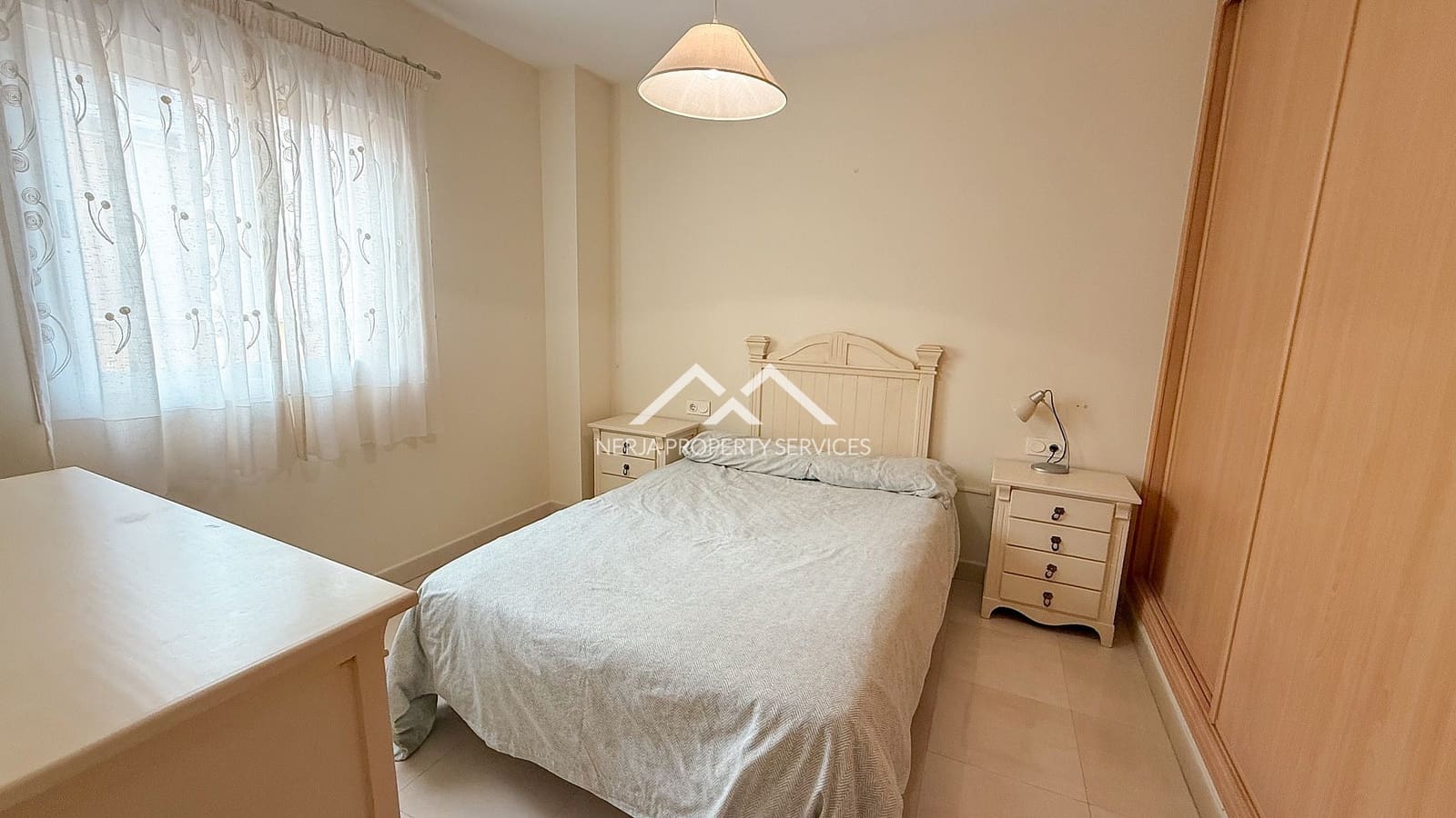 2 bedroom Apartment for sale in Nerja with pool - € 345,000 (Ref: 9819160)
