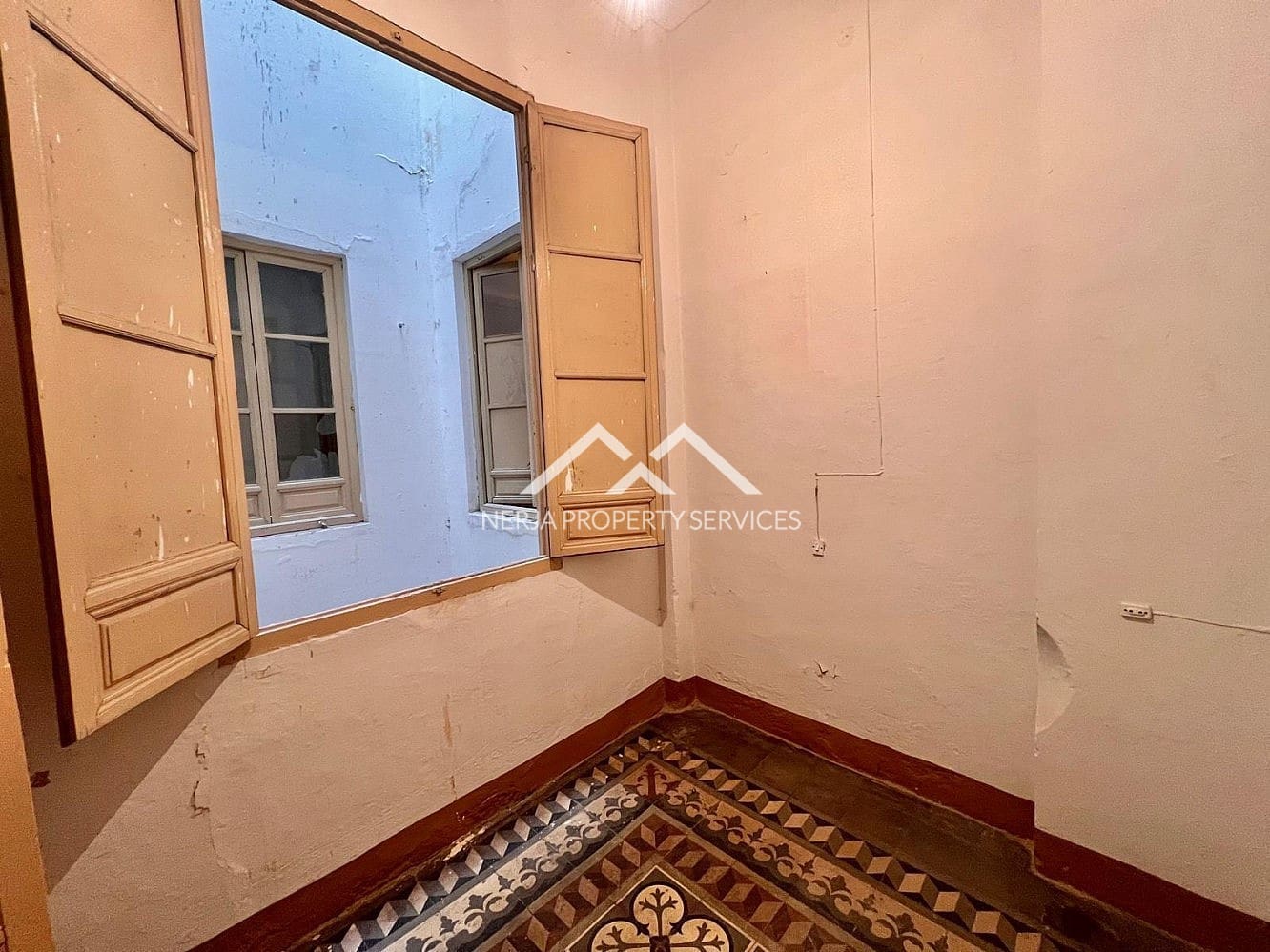 5 soveværelse Lejlighed til salg i Granada by - € 449.000 (Ref: 9823862)