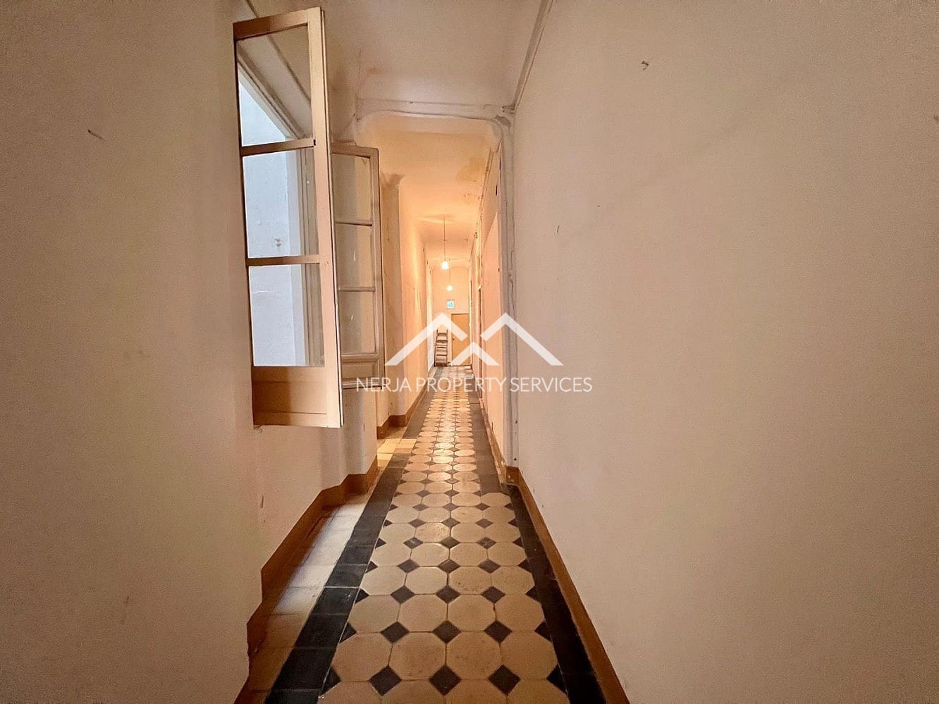 5 soveværelse Lejlighed til salg i Granada by - € 449.000 (Ref: 9823862)