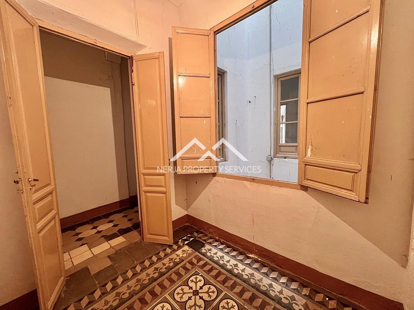 5 soveværelse Lejlighed til salg i Granada by - € 449.000 (Ref: 9823862)