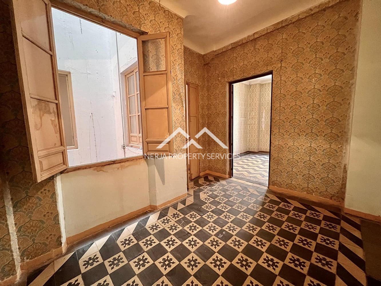 5 soveværelse Lejlighed til salg i Granada by - € 449.000 (Ref: 9823862)