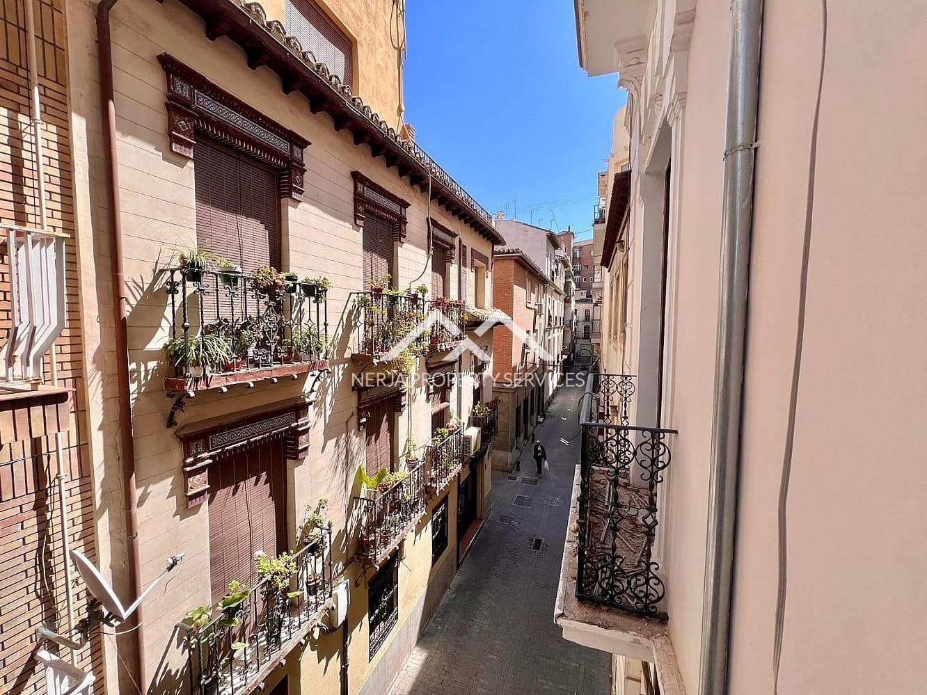 5 soveværelse Lejlighed til salg i Granada by - € 449.000 (Ref: 9823862)