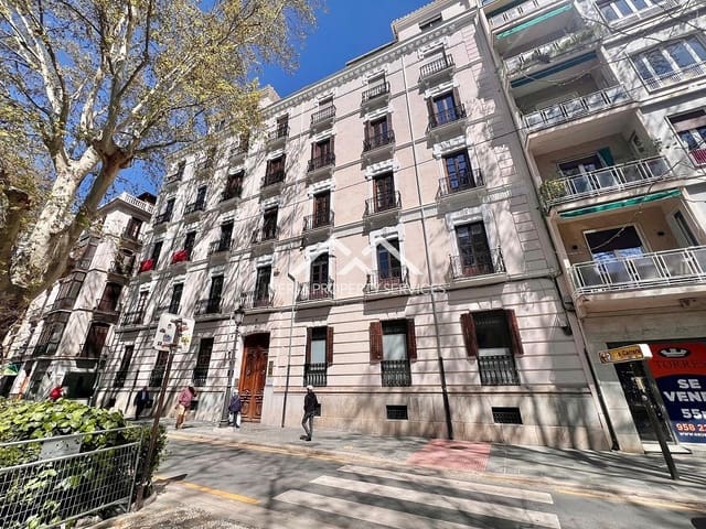 5 soveværelse Lejlighed til salg i Centro - Sagrario, Granada by - € 449.000 (Ref: 9823862)