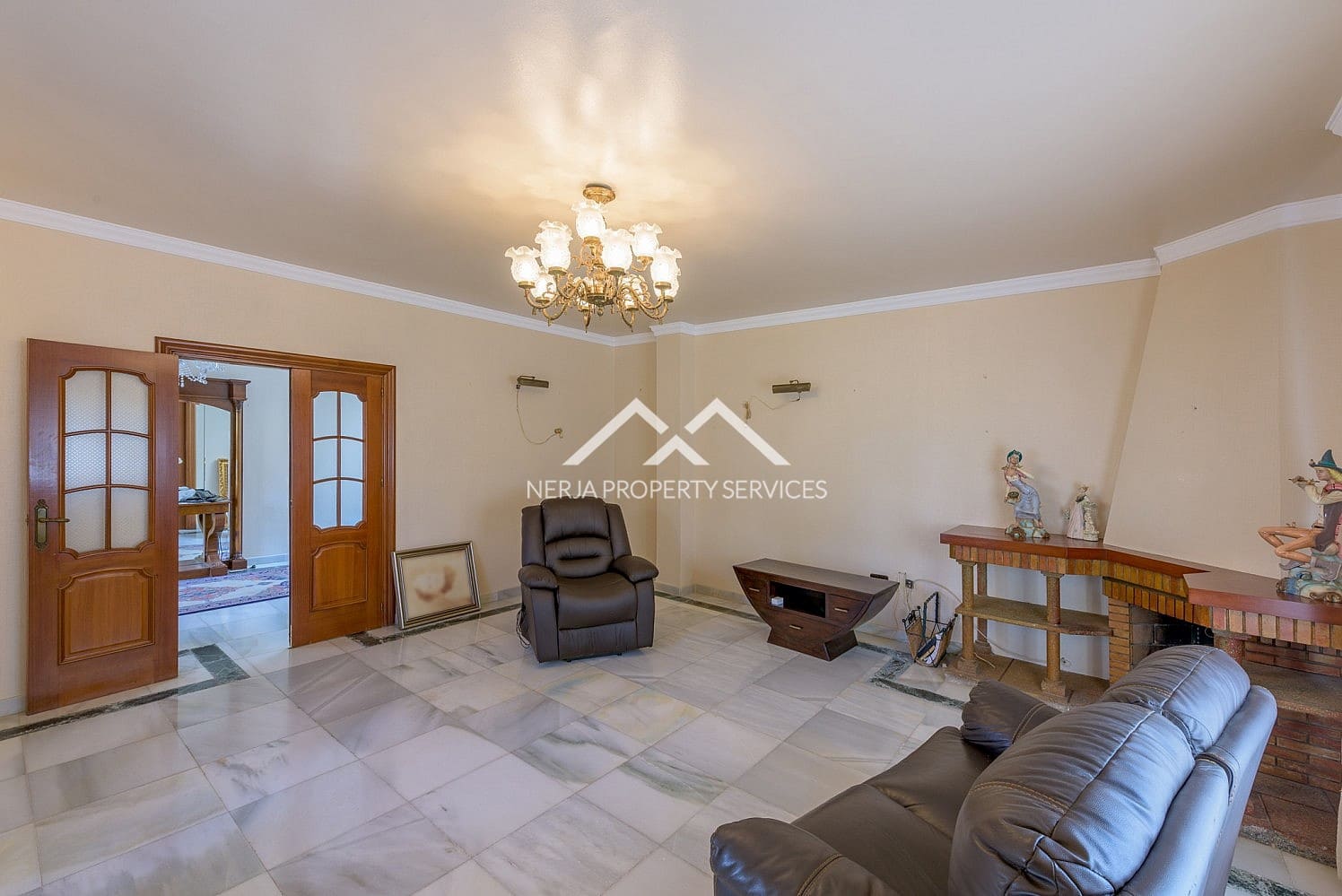 5 bedroom Villa for sale in Nerja with pool - € 2,780,000 (Ref: 9827642)