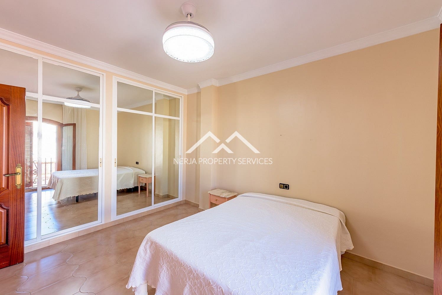 5 bedroom Villa for sale in Nerja with pool - € 2,780,000 (Ref: 9827642)