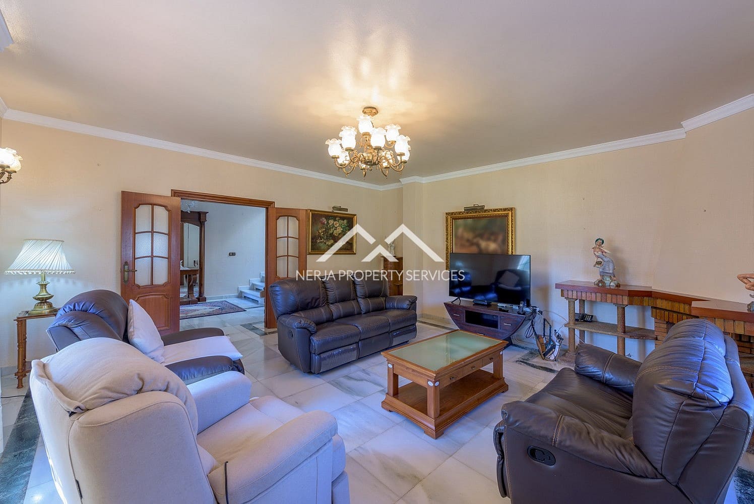 5 bedroom Villa for sale in Nerja with pool - € 2,780,000 (Ref: 9827642)
