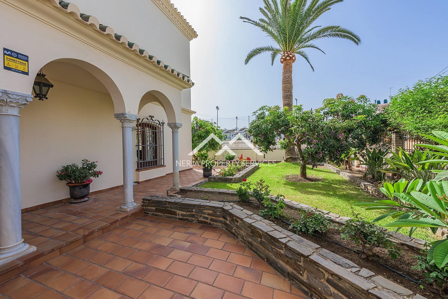 5 bedroom Villa for sale in Nerja with pool - € 2,780,000 (Ref: 9827642)
