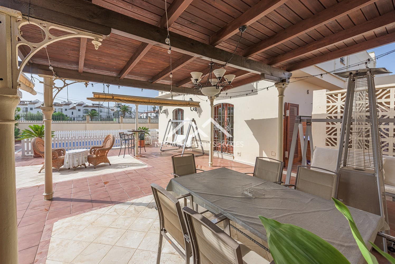 5 bedroom Villa for sale in Nerja with pool - € 2,780,000 (Ref: 9827642)