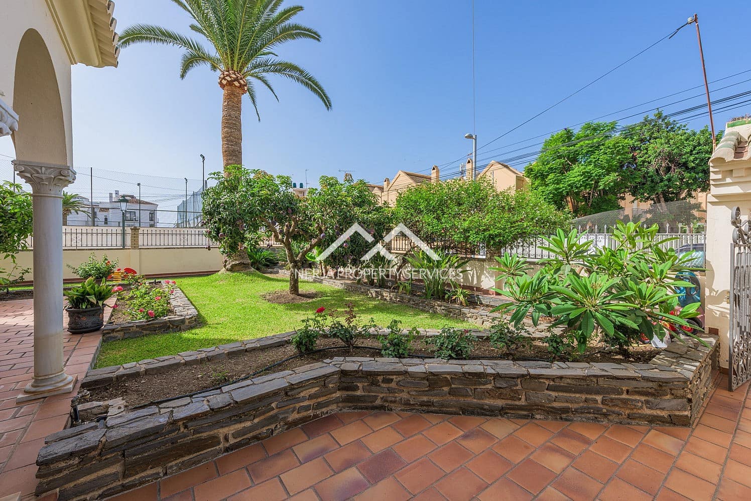 5 bedroom Villa for sale in Nerja with pool - € 2,780,000 (Ref: 9827642)