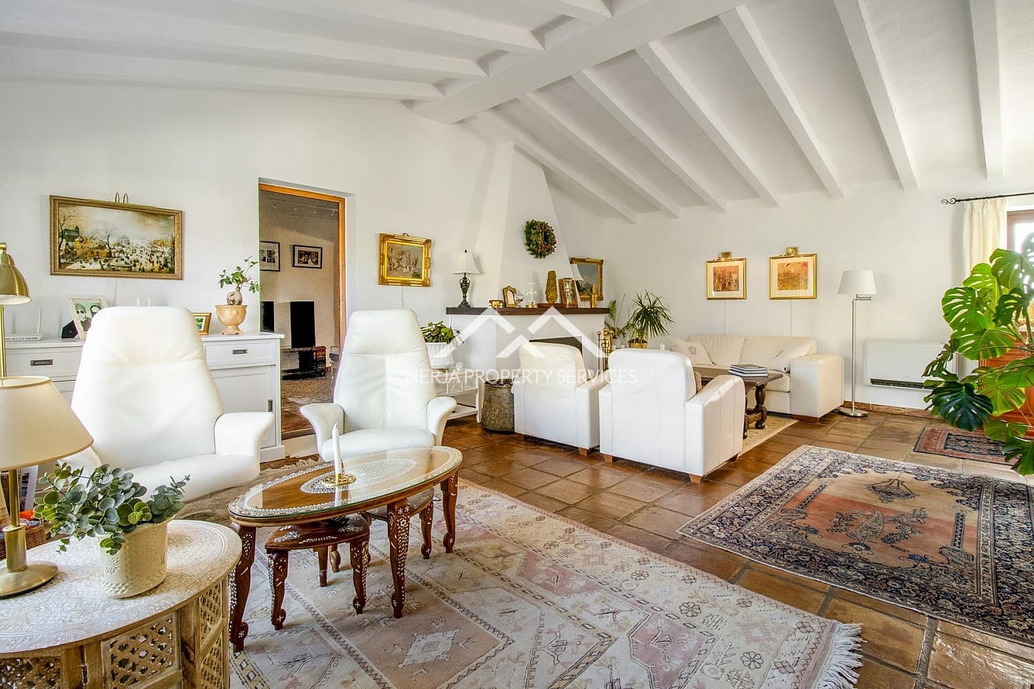 4 bedroom Villa for sale in Nerja with pool - € 995,000 (Ref: 9834652)