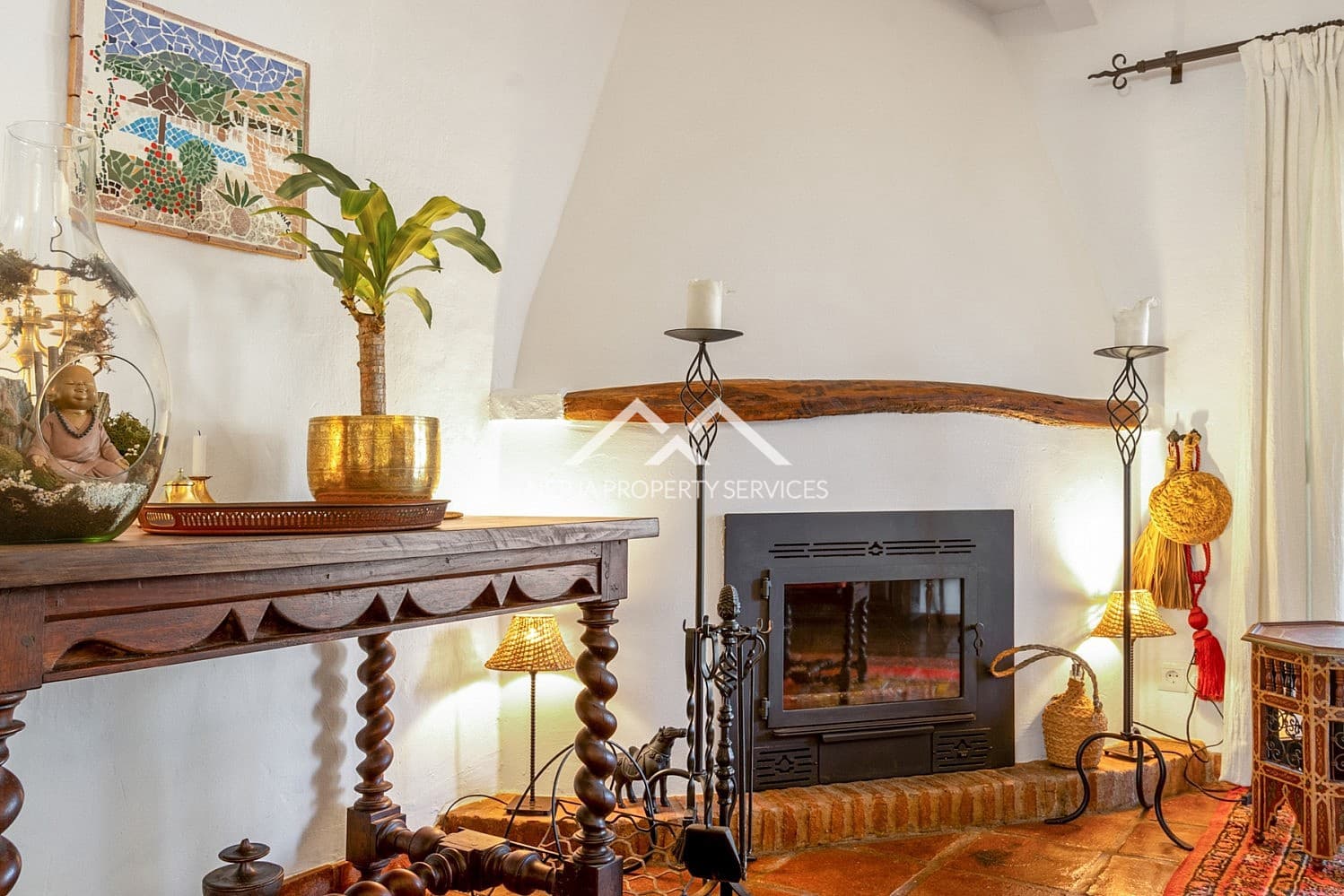 4 bedroom Villa for sale in Nerja with pool - € 995,000 (Ref: 9834652)