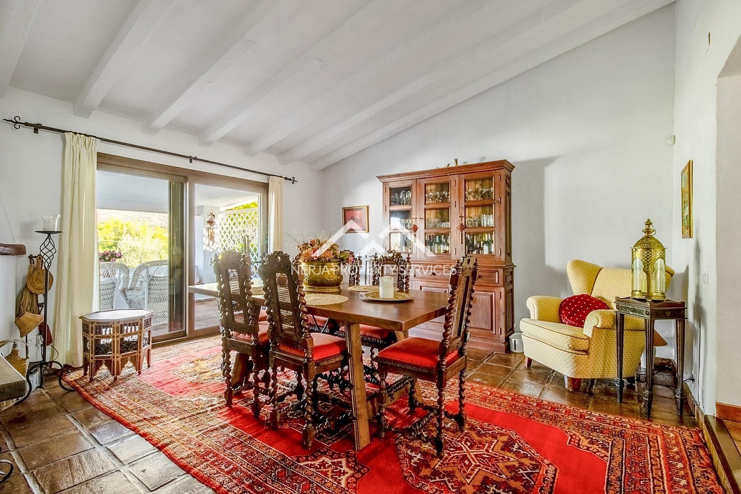 4 bedroom Villa for sale in Nerja with pool - € 995,000 (Ref: 9834652)