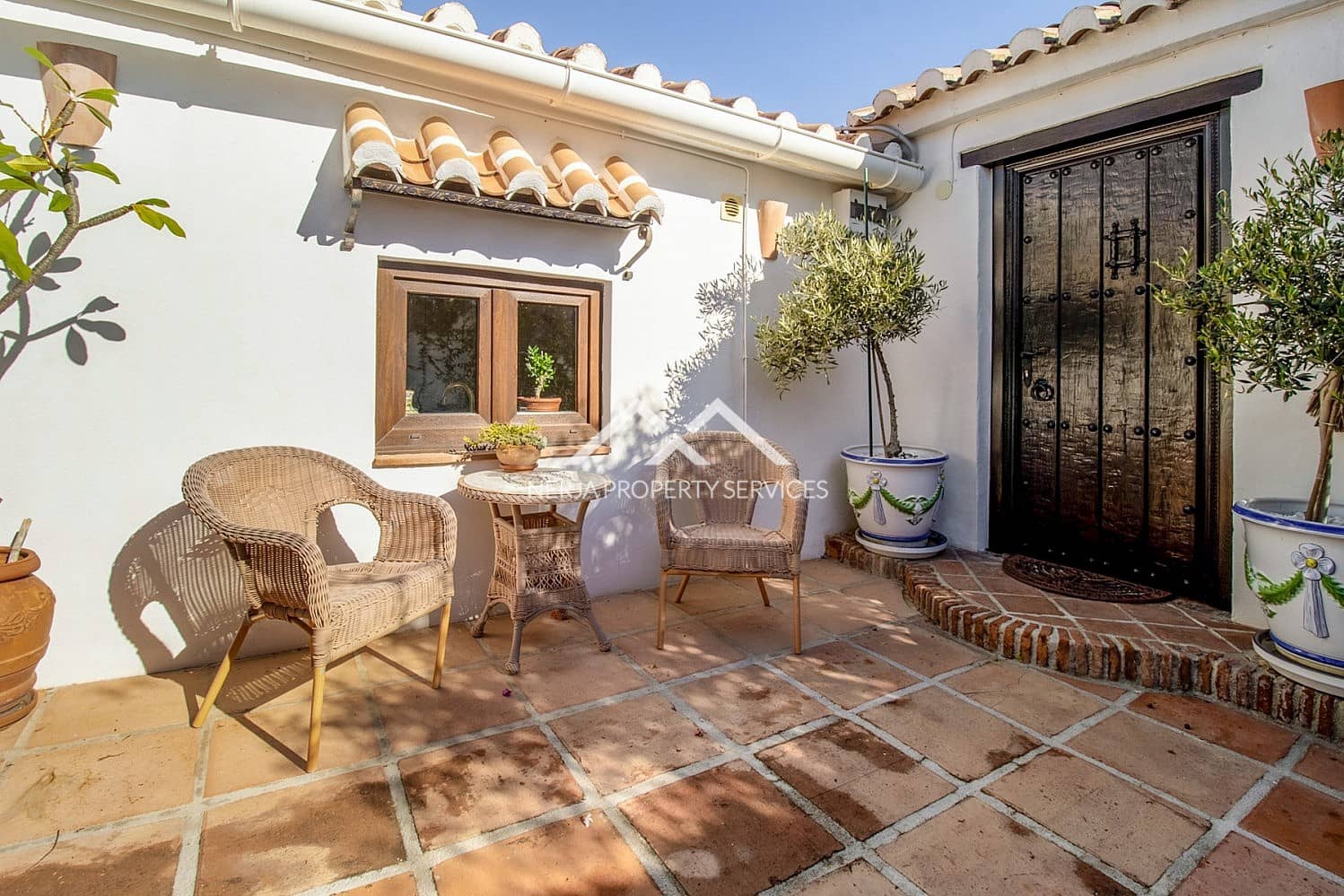 4 bedroom Villa for sale in Nerja with pool - € 995,000 (Ref: 9834652)