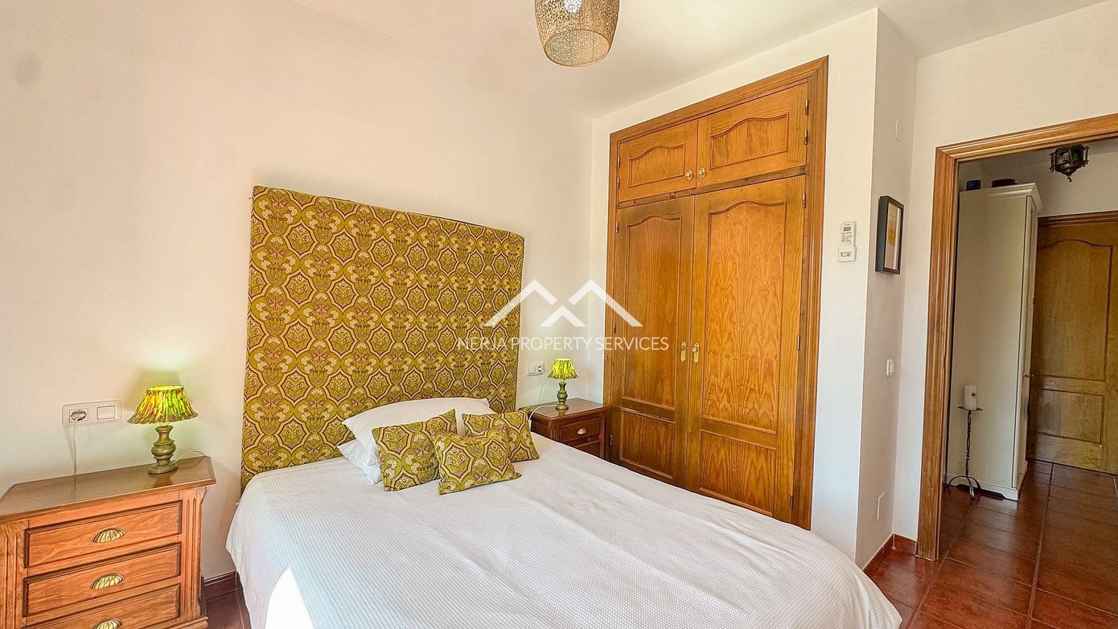 2 bedroom Apartment for sale in Frigiliana with pool garage - € 285,000 (Ref: 9834653)