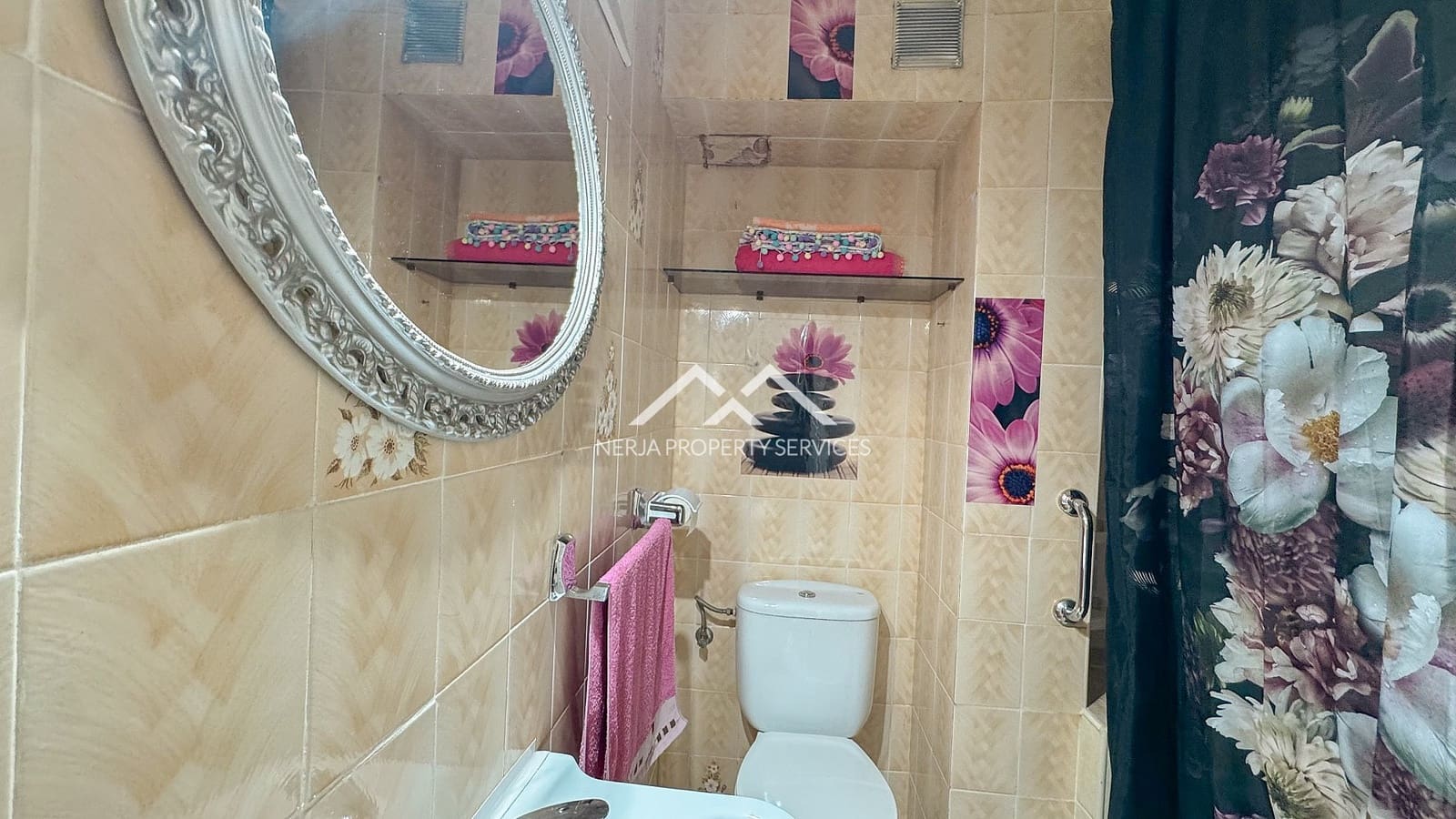 Casa de 3 habitaciones en Frigiliana en venta - 329.000 € (Ref: 9836749)