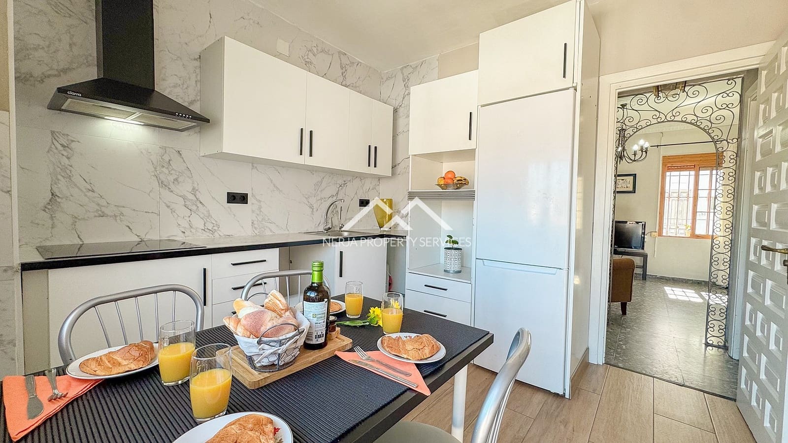 Casa de 3 habitaciones en Frigiliana en venta - 329.000 € (Ref: 9836749)