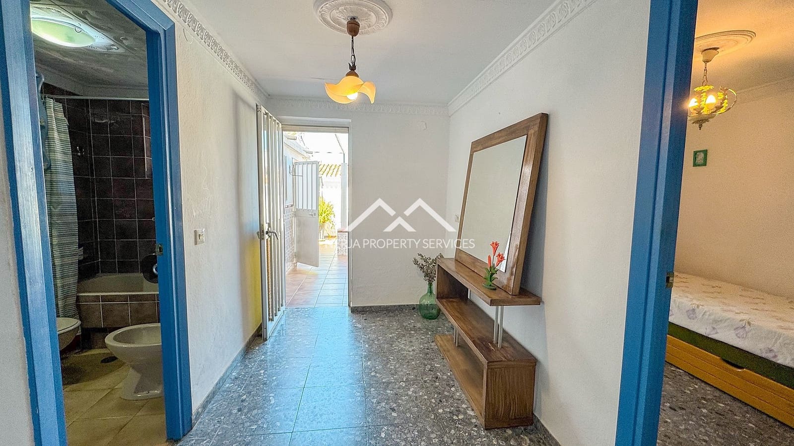 Casa de 3 habitaciones en Frigiliana en venta - 329.000 € (Ref: 9836749)