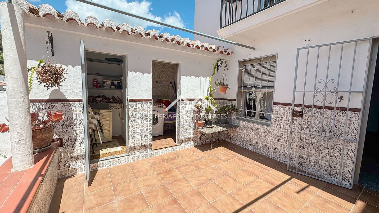 Casa de 3 habitaciones en Frigiliana en venta - 329.000 € (Ref: 9836749)