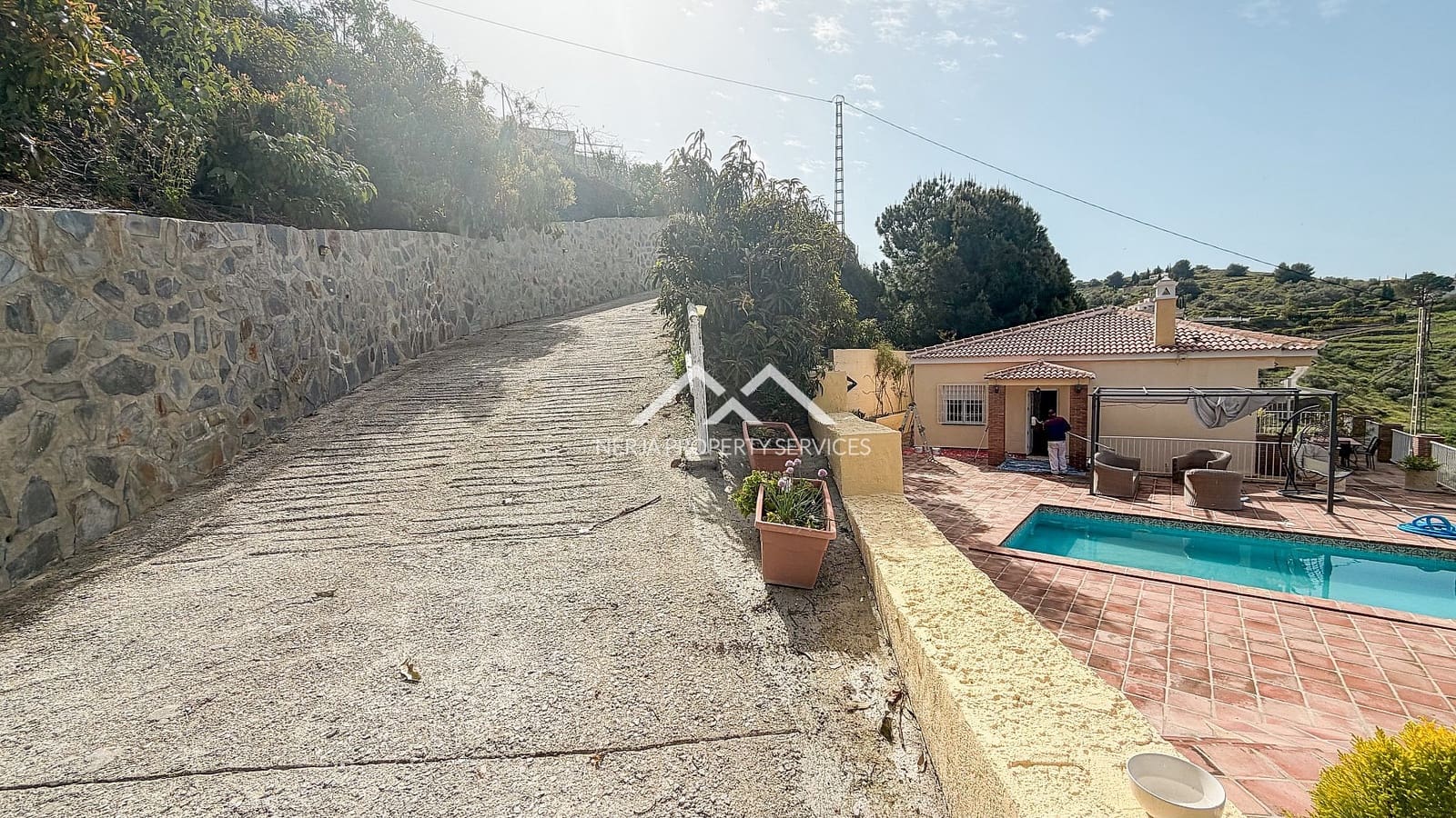 3 slaapkamer Villa te huur in Torrox met zwembad garage - € 1.500 (Ref: 9838244)