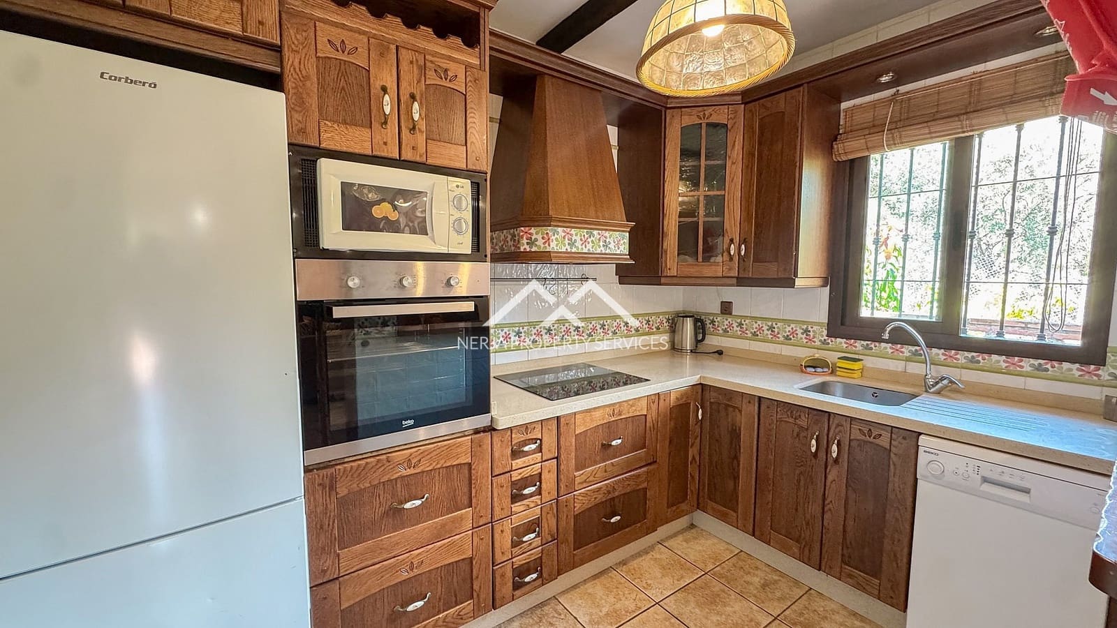 3 slaapkamer Villa te koop in Frigiliana met zwembad garage - € 480.000 (Ref: 9844194)