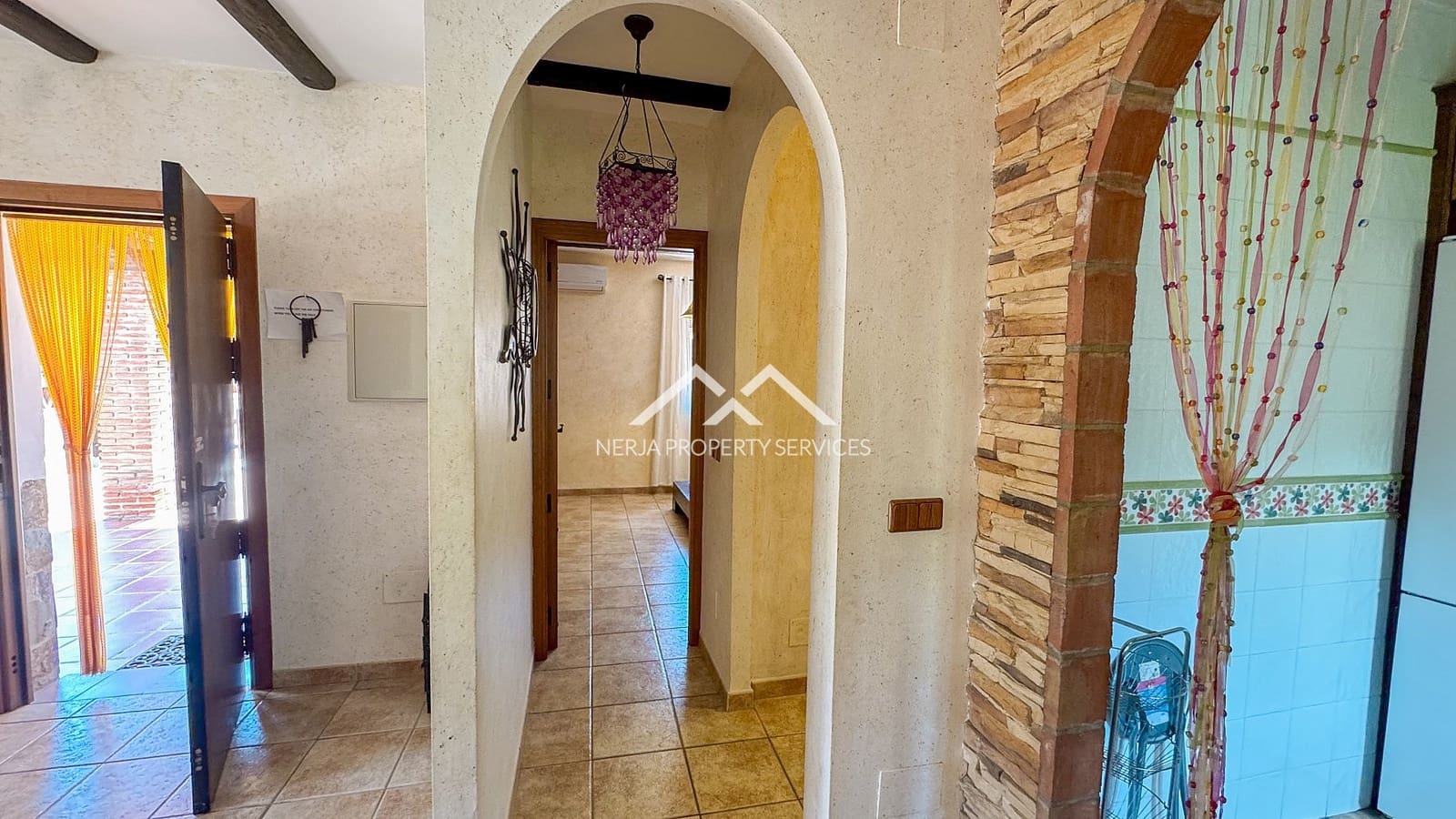 3 slaapkamer Villa te koop in Frigiliana met zwembad garage - € 480.000 (Ref: 9844194)